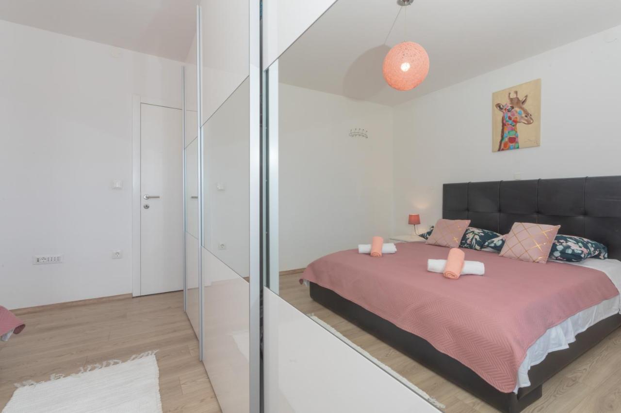 Apartments Franchese Šibenik Екстериор снимка